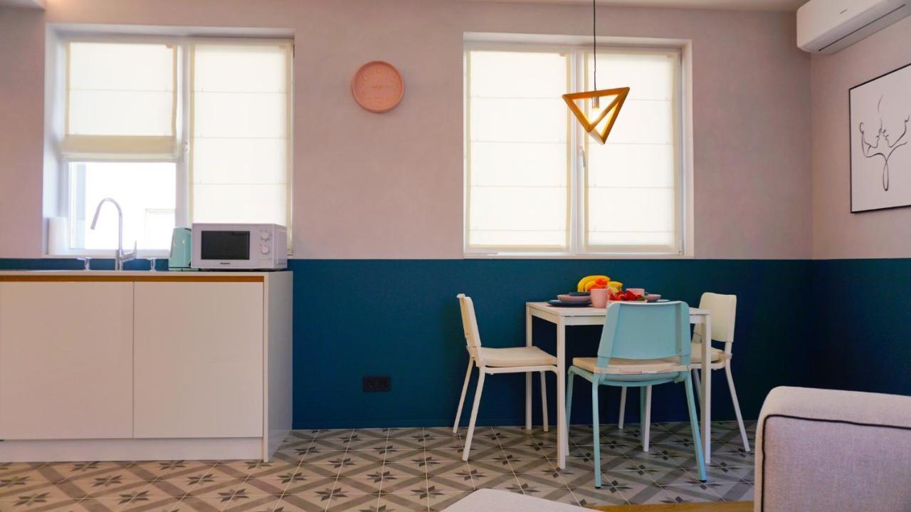 Апартамент Жасмин С Частен Гараж - Jasmin Apartment With Private Garage Warna Zewnętrze zdjęcie