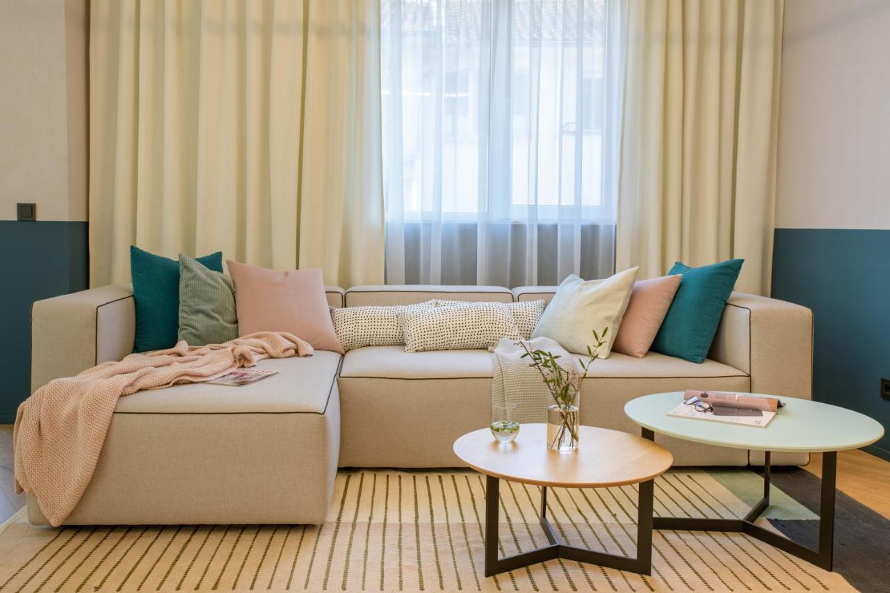Апартамент Жасмин С Частен Гараж - Jasmin Apartment With Private Garage Warna Zewnętrze zdjęcie