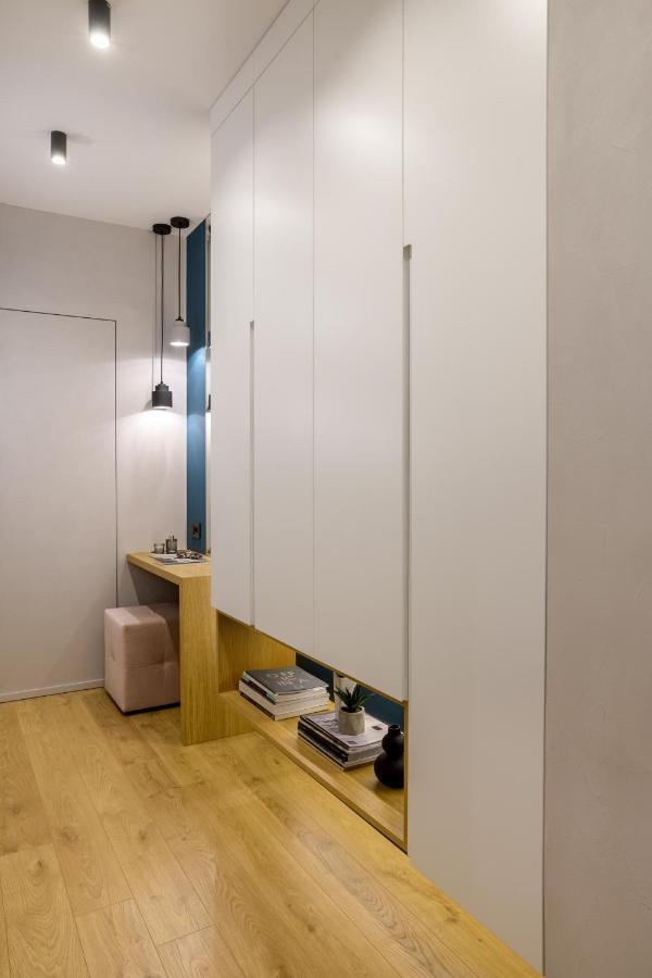 Апартамент Жасмин С Частен Гараж - Jasmin Apartment With Private Garage Warna Zewnętrze zdjęcie